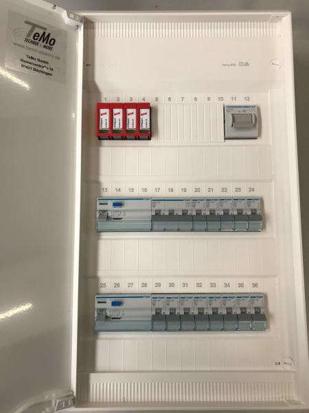 Hager Aufputzverteiler mit Tür 4-reihig VA48CN+VA48T ANSCHLUSSFERTIG verdrahtet mit Hauptschalter, Klemmblock, Dehn, CDA440D, MBN316, MBN116 (#0)